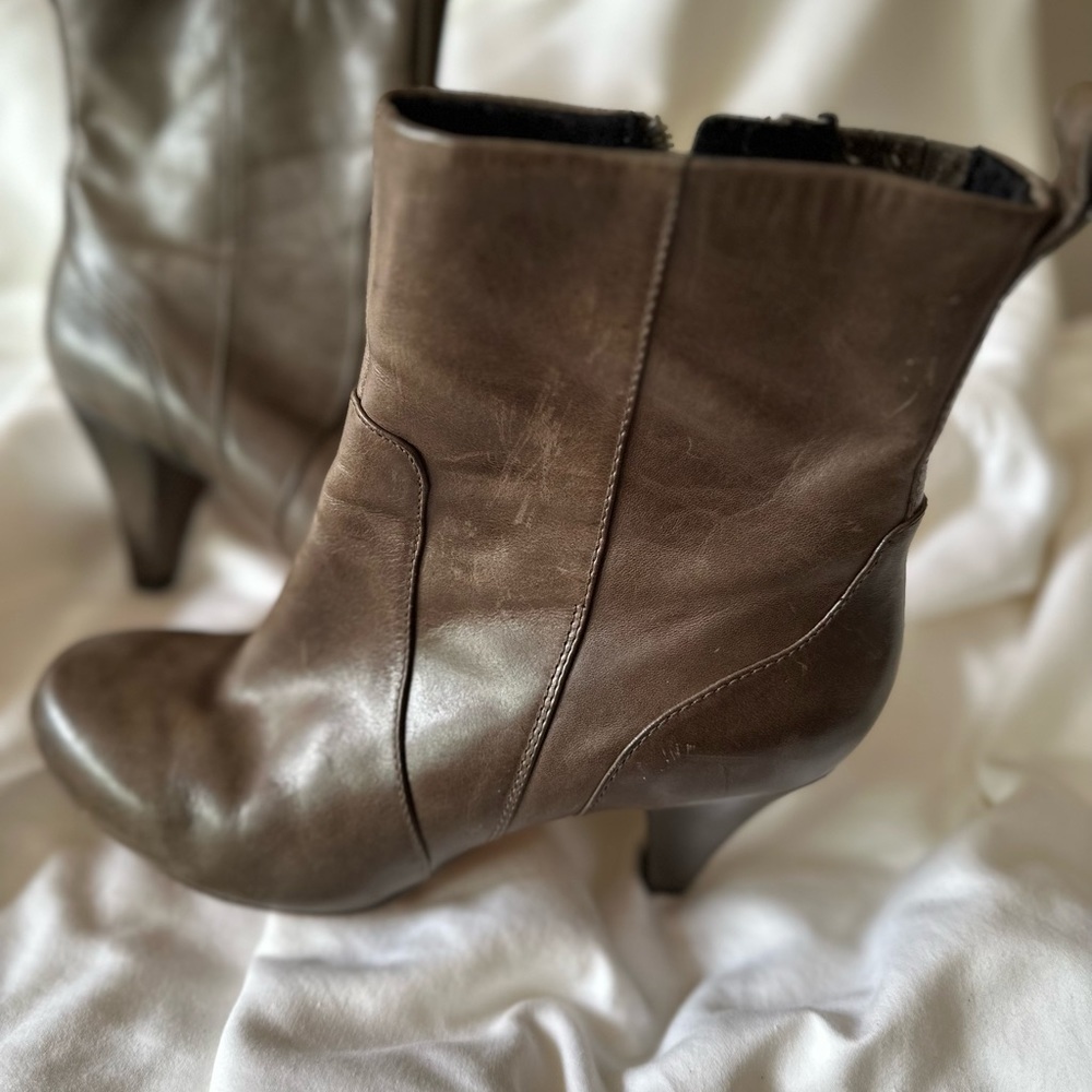 Indigo by Clark’s booties